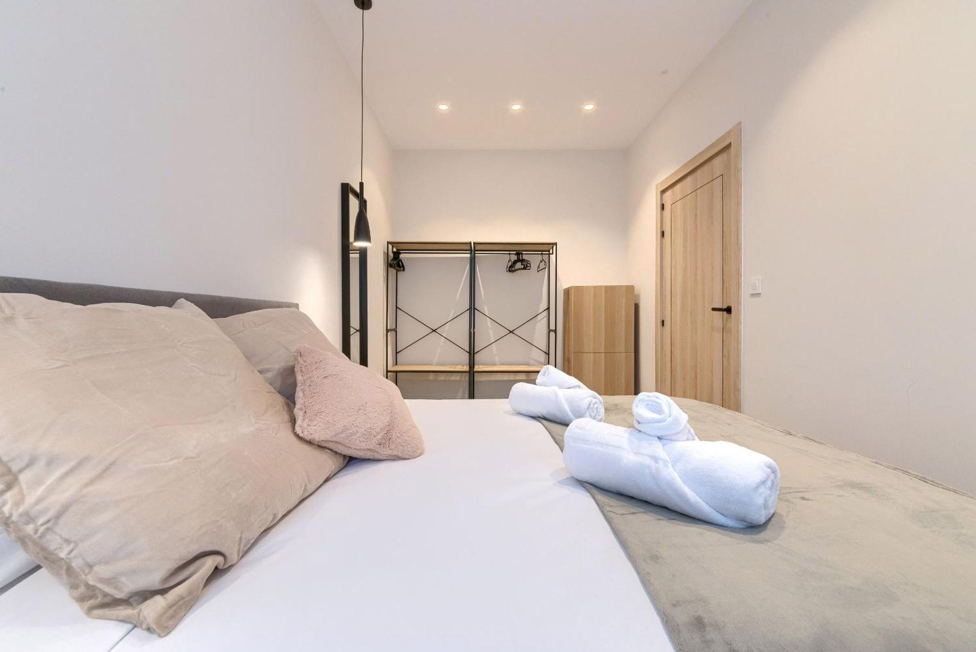 Apartamentos Basarrate Self Check In ビルバオ エクステリア 写真