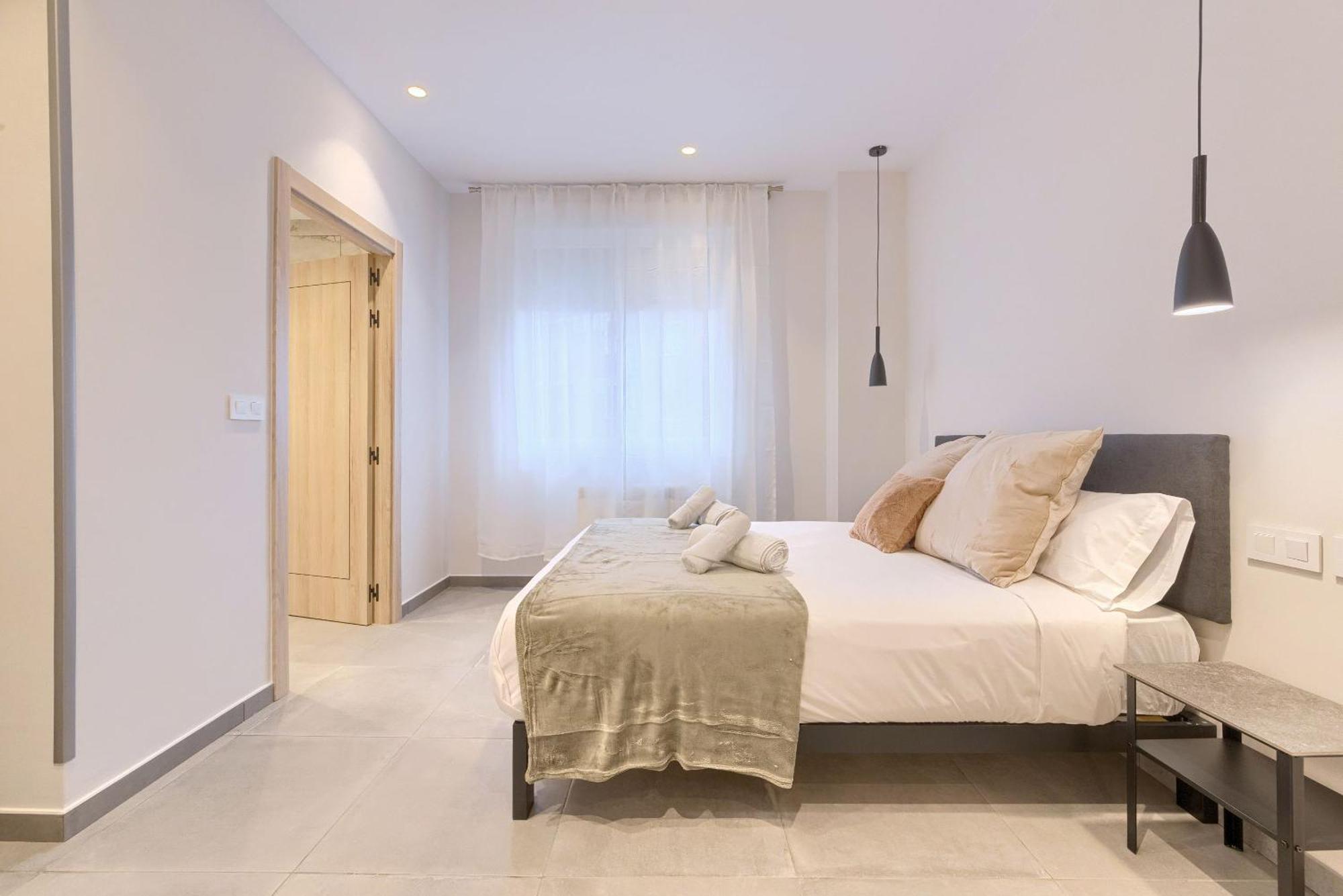 Apartamentos Basarrate Self Check In ビルバオ エクステリア 写真